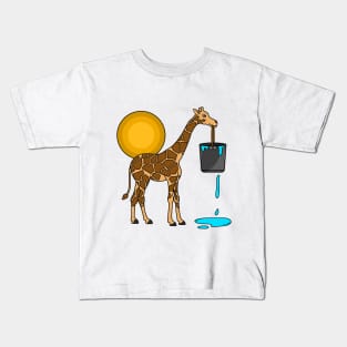Giraffe with Bucket of Water Kids T-Shirt